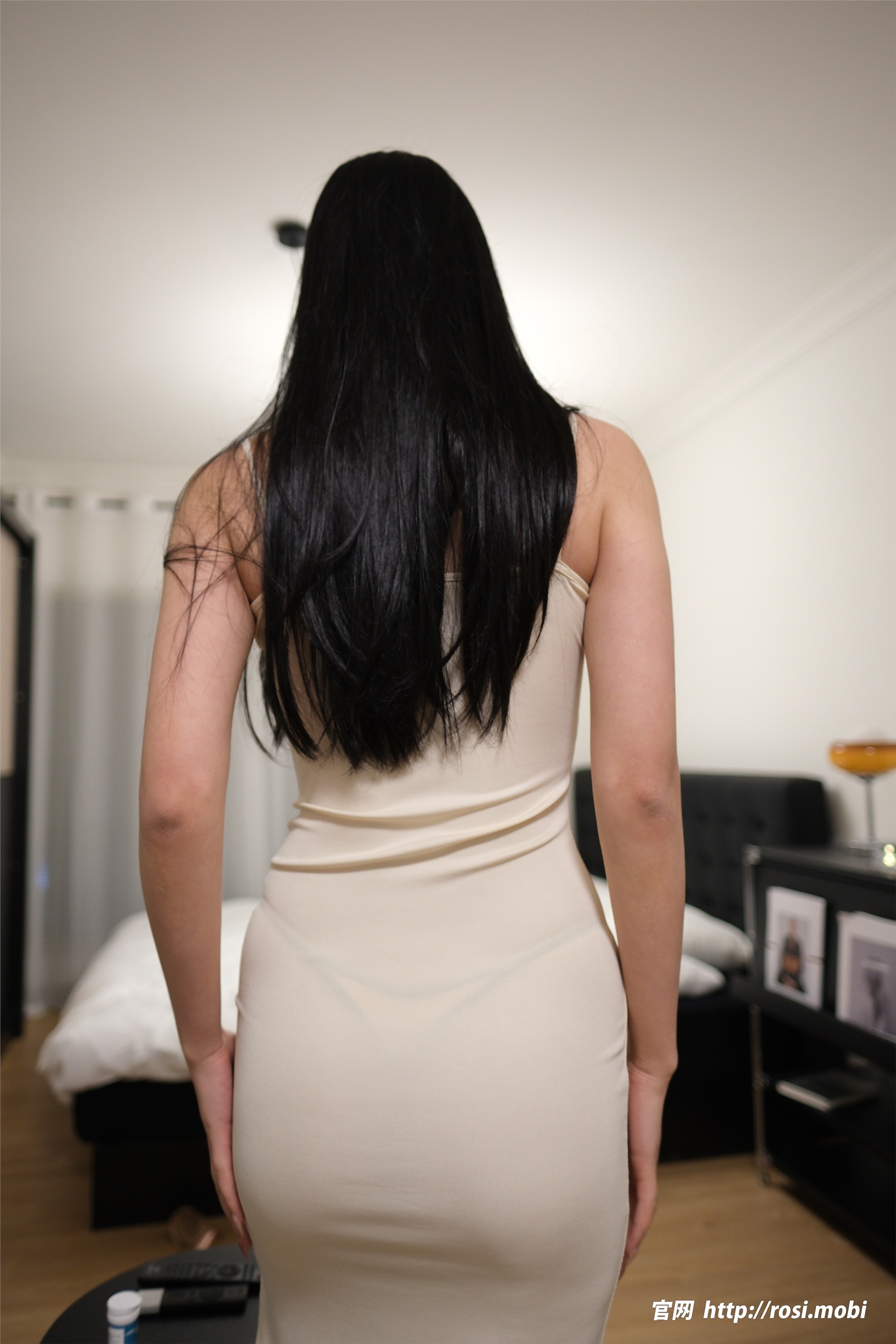 ROSI写真 2025.04.26 NO.4891